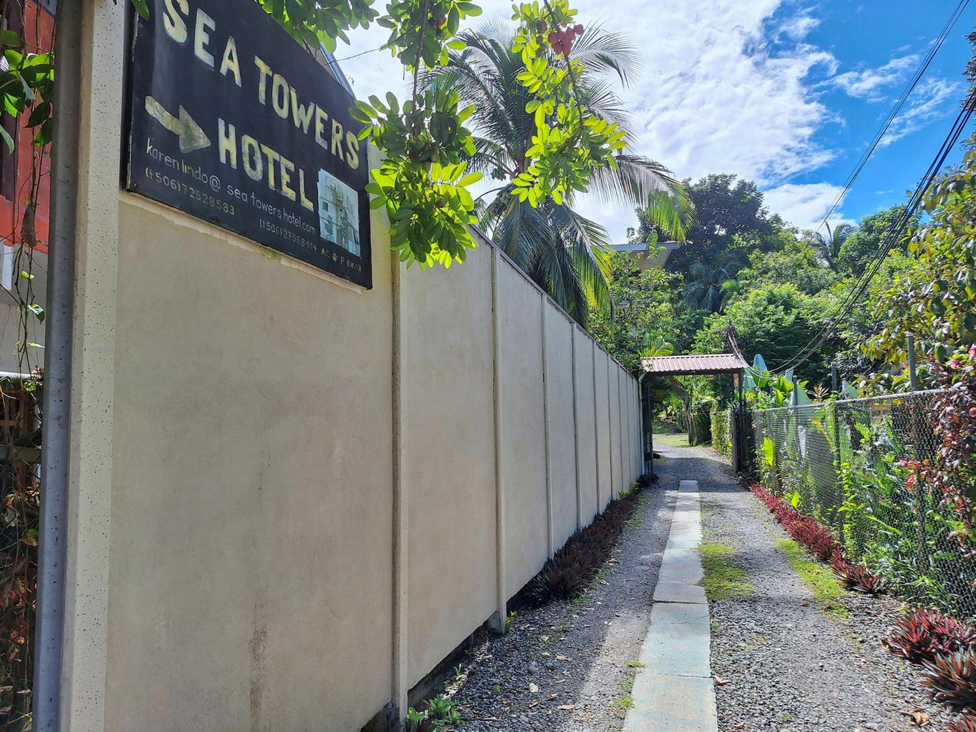 Infiniti Hotel Puerto Viejo de Talamanca 外观 照片