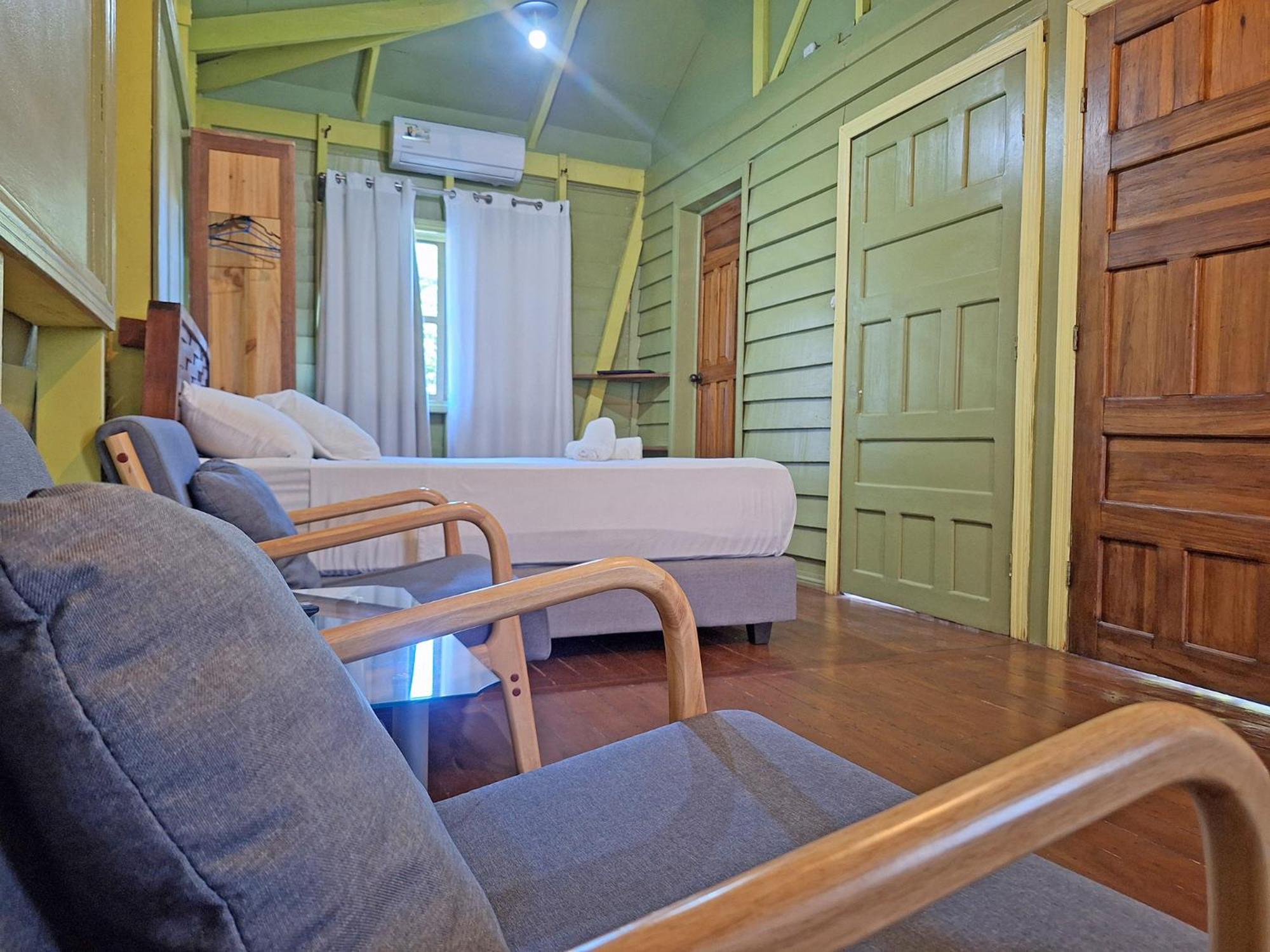 Infiniti Hotel Puerto Viejo de Talamanca 外观 照片