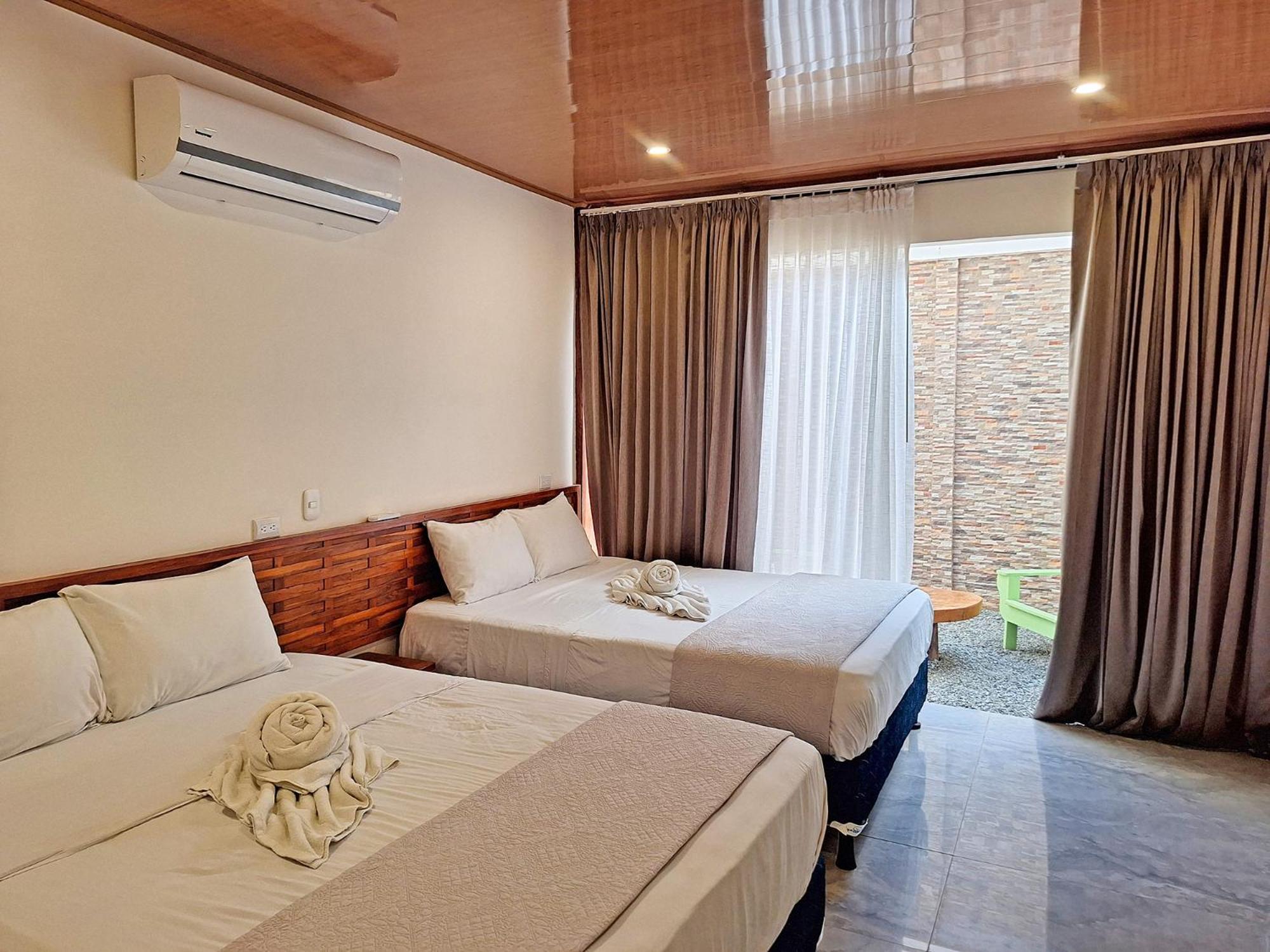 Infiniti Hotel Puerto Viejo de Talamanca 外观 照片